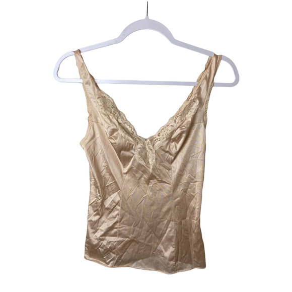 vassarette Tops - VTG Vassarette Beige Lace Tank Top SZ 32
